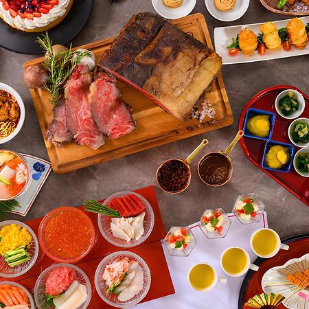 Shin Furano Prince Hotel Екстериор снимка A selection of Japanese cuisine