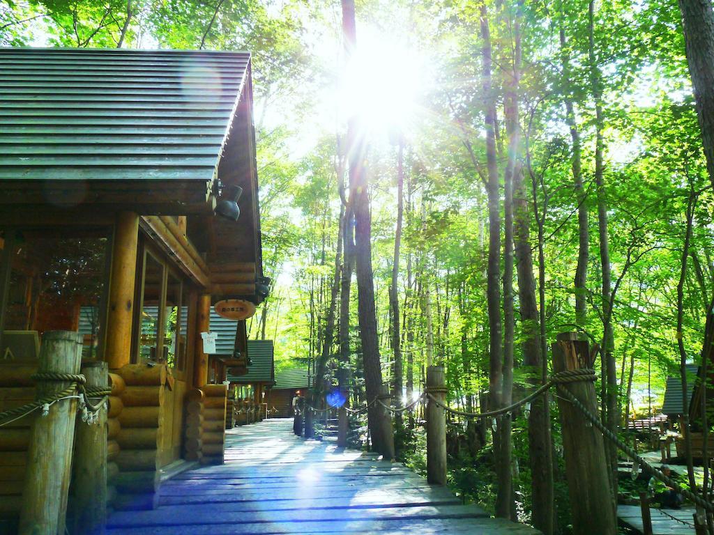 Shin Furano Prince Hotel Екстериор снимка The 108-step stairway to the shrine