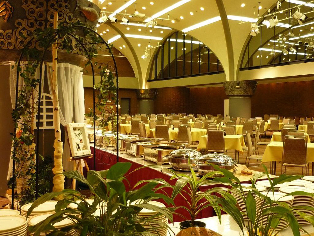 Shin Furano Prince Hotel Екстериор снимка The Grand Ballroom
