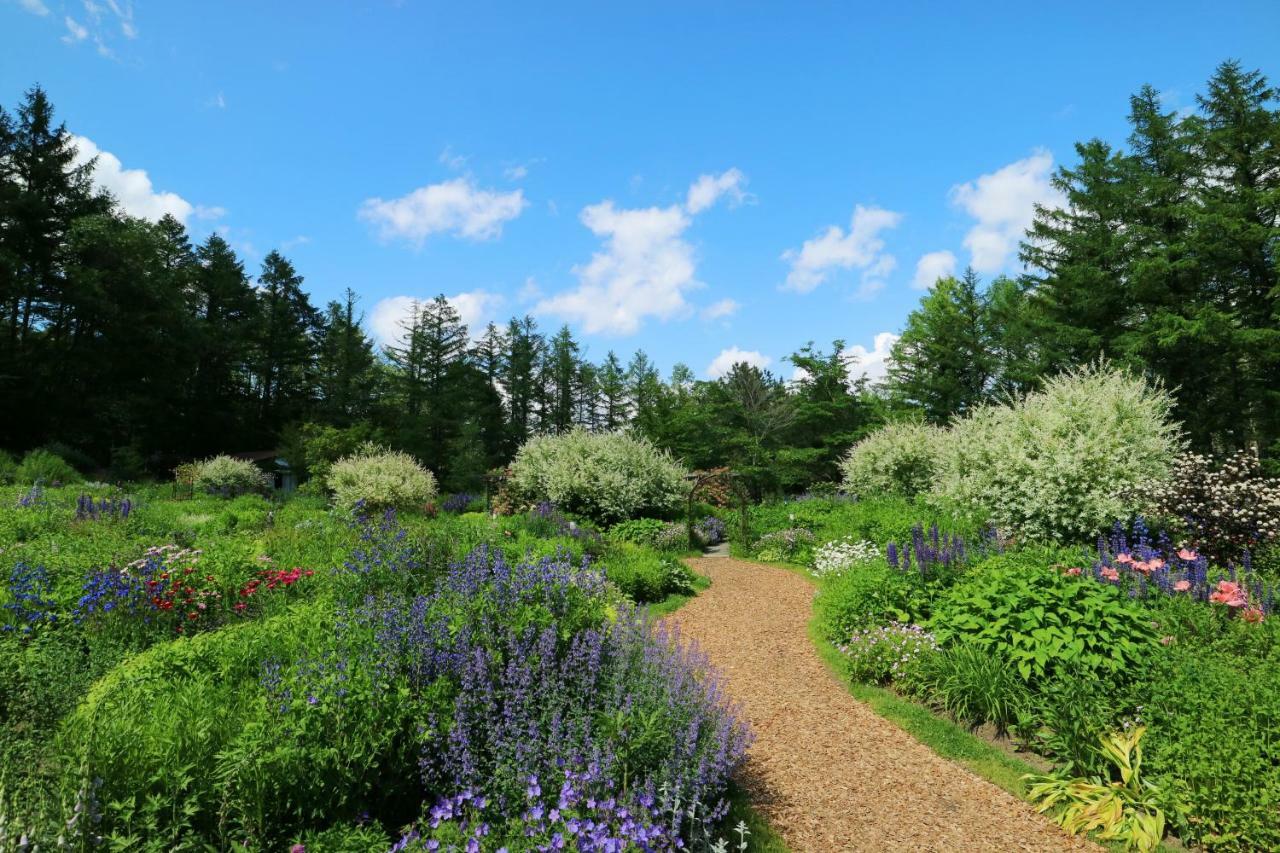 Shin Furano Prince Hotel Екстериор снимка The Gardens of the Gulf